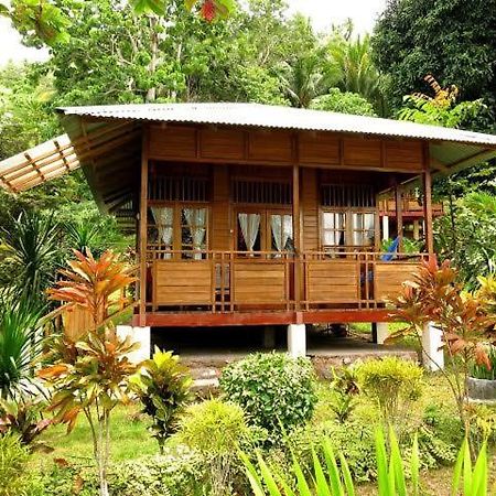 Two Fish Resort Lembeh Bitung Esterno foto